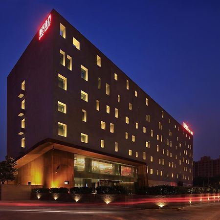 Ease House Luoyang Hotell Luoyang  Exteriör bild