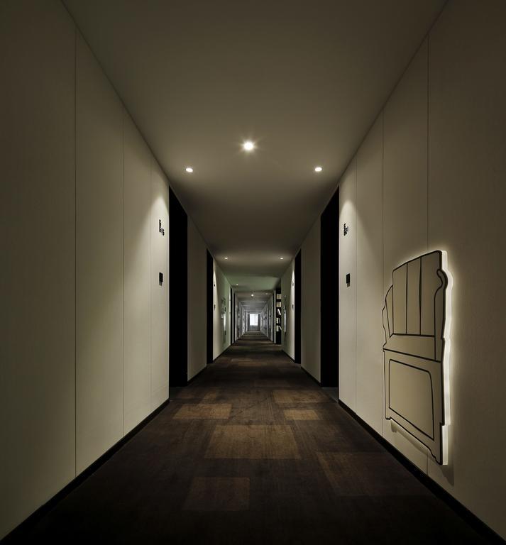 Ease House Luoyang Hotell Luoyang  Exteriör bild